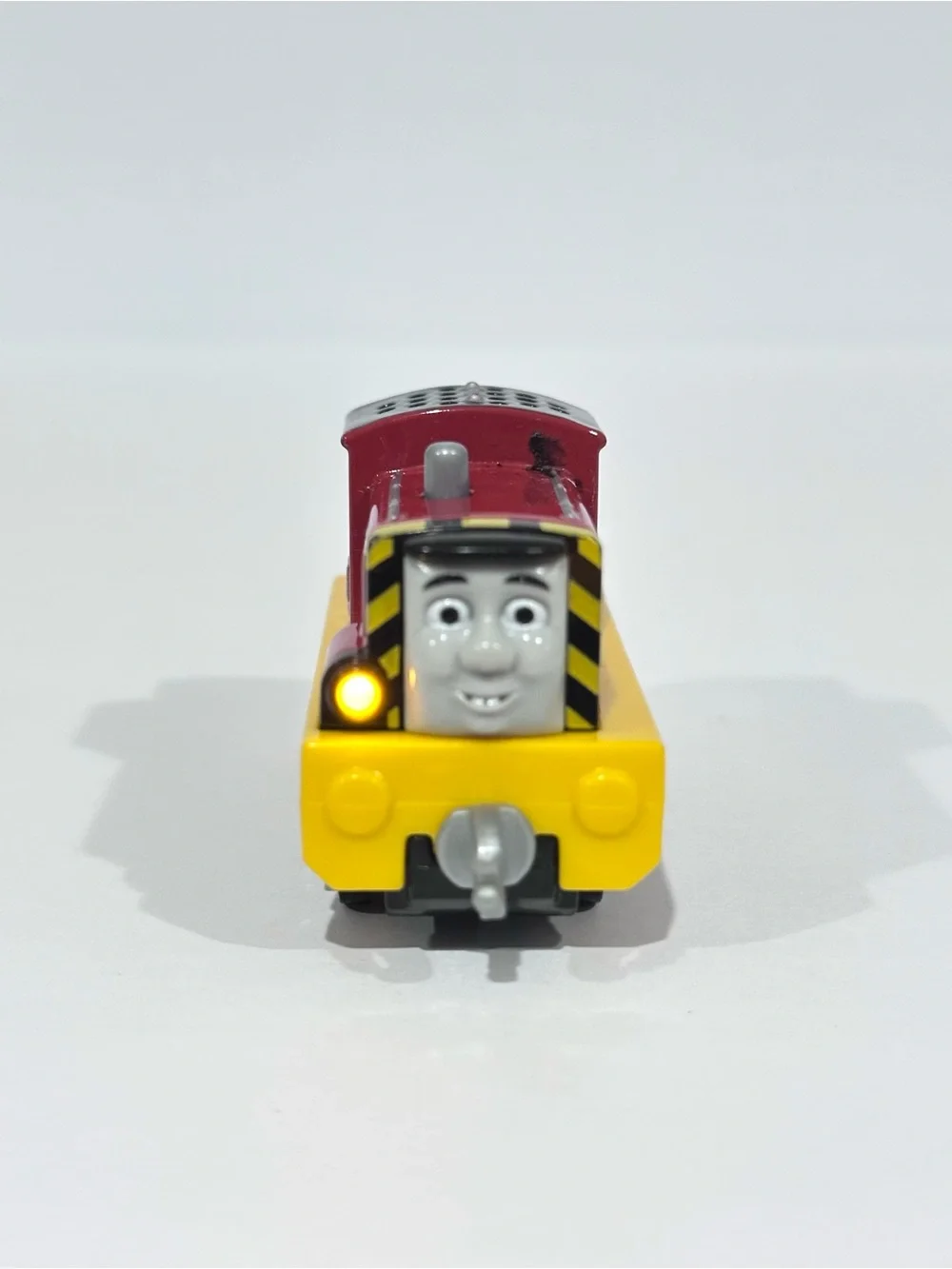 Thomas & Friends Adventures Talking Shark Escape Sharky Diecast